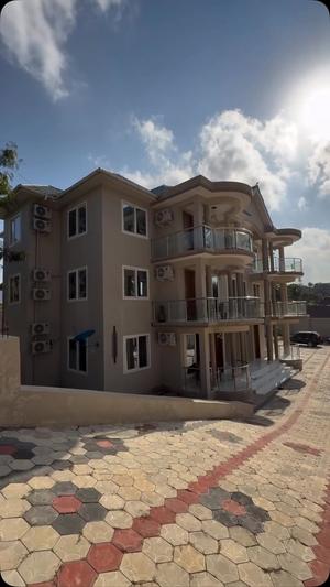 Apartment ya vyumba vitatu inapangishwa Salasala, Dar Es Salaam Apartment ya vyumba vitatu inapangishwa Salasala, Dar Es Salaam