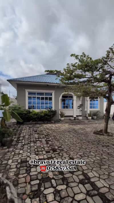 Nyumba ya vyumba vitatu inauzwa Kijichi, Dar Es Salaam Nyumba ya vyumba vitatu inauzwa Kijichi, Dar Es Salaam