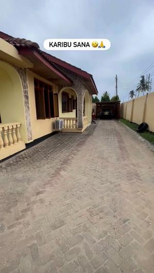 3 Bedrooms House for Rent in Mbezi Beach Makonde Chini, Dar Es Salaam 3 Bedrooms House for Rent in Mbezi Beach Makonde Chini, Dar Es Salaam