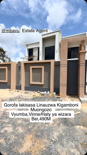 Nyumba ya vyumba vinne inauzwa Kigamboni Muongozo, Dar Es Salaam (500 sqm) Nyumba ya vyumba vinne inauzwa Kigamboni Muongozo, Dar Es Salaam (500 sqm)
