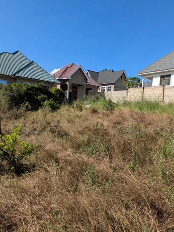 Kiwanja kinauzwa Mbezi Mwisho, Dar Es Salaam sqm 520 Kiwanja kinauzwa Mbezi Mwisho, Dar Es Salaam sqm 520