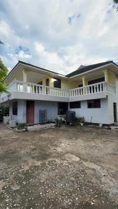 Apartment ya vyumba vinne inapangishwa Mbezi Beach, Dar Es Salaam Apartment ya vyumba vinne inapangishwa Mbezi Beach, Dar Es Salaam