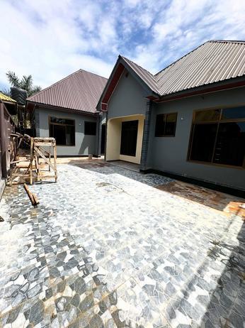 Apartment ya vyumba vitatu inapangishwa Tabata Kinyerezi Kibaga, Dar Es Salaam