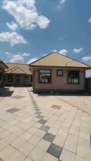 Nyumba ya vyumba viwili inapangishwa Ilazo, Dodoma Nyumba ya vyumba viwili inapangishwa Ilazo, Dodoma