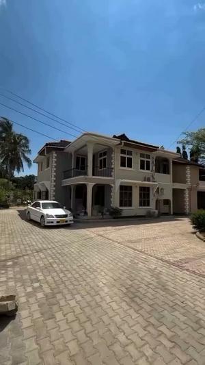 Apartment ya vyumba vinne inapangishwa Mbezi Beach Upande Wa Chini, Dar Es Salaam Apartment ya vyumba vinne inapangishwa Mbezi Beach Upande Wa Chini, Dar Es Salaam