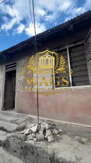 House for Sale in Mikocheni, Dar Es Salaam (300 sqm) House for Sale in Mikocheni, Dar Es Salaam (300 sqm)