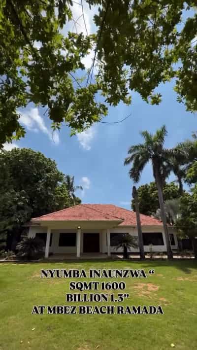 Nyumba ya vyumba vinne inauzwa Mbezi Beach Ramada, Dar Es Salaam (1600 sqm)