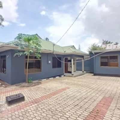 Nyumba ya vyumba vinne inapangishwa Tabata Kisukulu Maji Chumvi, Dar Es Salaam