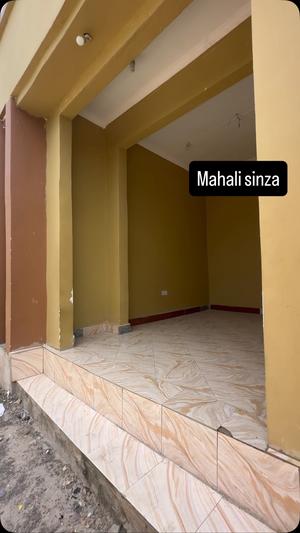 Frame ya Biashara inapangishwa Sinza, Dar Es Salaam Frame ya Biashara inapangishwa Sinza, Dar Es Salaam