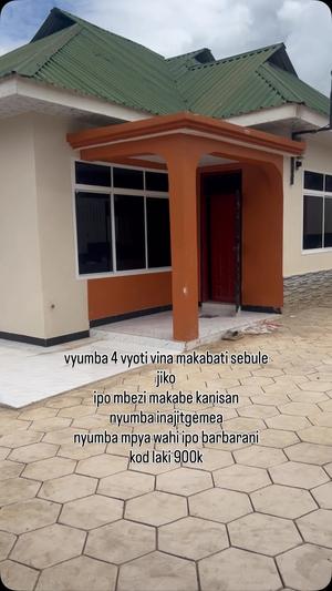 4 Bedrooms House for Rent in Mbezi Makabe, Dar Es Salaam