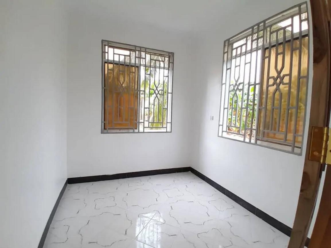 media -8 media -8