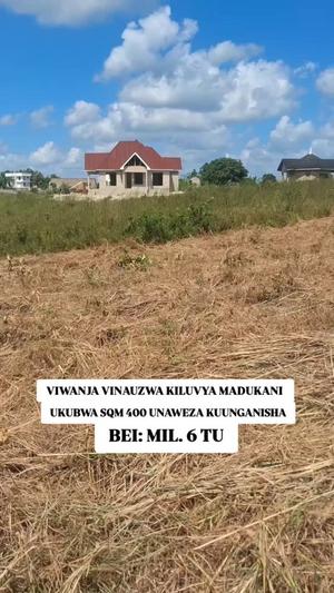 Viwanja vinauzwa Kiluvya Madukani Makurunge, Pwani (400 sqm) Viwanja vinauzwa Kiluvya Madukani Makurunge, Pwani (400 sqm)