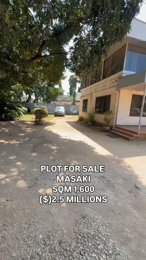 Kiwanja kinauzwa Masaki, Dar Es Salaam (1600 sqm)