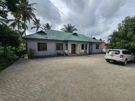 Nyumba/Apartment ya vyumba vitatu inapangishwa Kimara Suka, Dar Es Salaam Nyumba/Apartment ya vyumba vitatu inapangishwa Kimara Suka, Dar Es Salaam