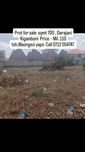 Kiwanja kinauzwa Darajani Kigamboni, Dar Es Salaam sqm 700