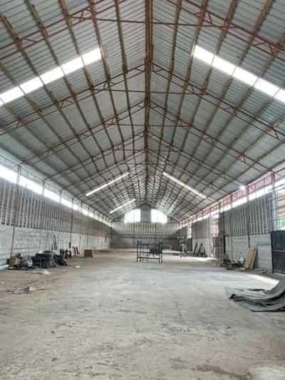 Ghala inapangishwa Boko Basihaya, Dar Es Salaam (1000 sqm) Ghala inapangishwa Boko Basihaya, Dar Es Salaam (1000 sqm)