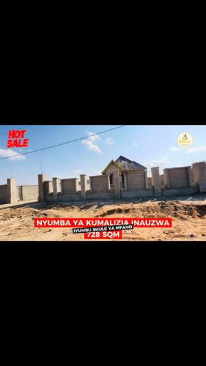 Nyumba ya vyumba vinne inauzwa Iyumbu, Dodoma (728 sqm)