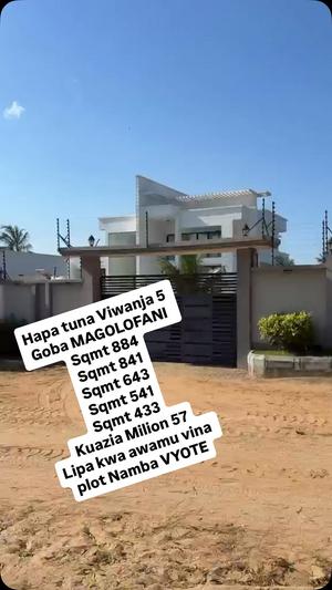 Viwanja vinauzwa Goba Magolofani, Dar Es Salaam (884 sqm)