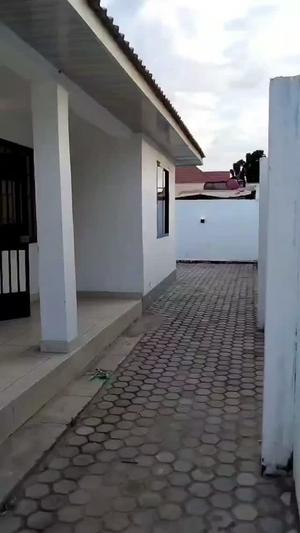 3 Bedrooms House for Rent in Sinza, Dar Es Salaam 3 Bedrooms House for Rent in Sinza, Dar Es Salaam