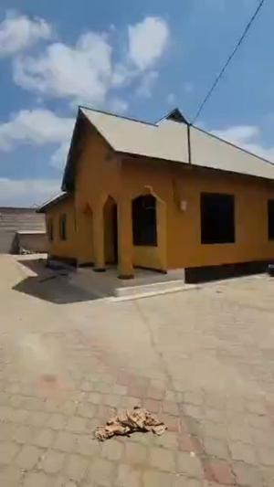 4 Bedrooms House for Rent in Nkuhungu Extension, Dodoma 4 Bedrooms House for Rent in Nkuhungu Extension, Dodoma