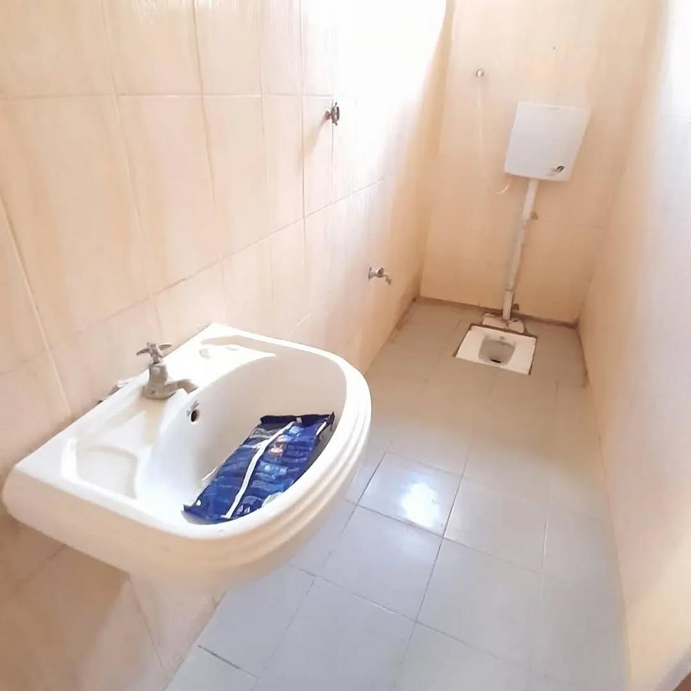 media -8
