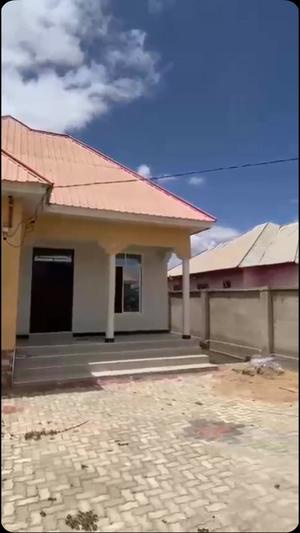 3 Bedrooms House for Rent in Kisasa Chuma Plaza, Dodoma 3 Bedrooms House for Rent in Kisasa Chuma Plaza, Dodoma