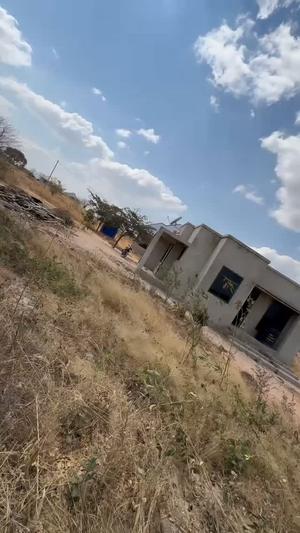 Nyumba ya vyumba vitatu inauzwa Nala Mizan, Dodoma (560 sqm) Nyumba ya vyumba vitatu inauzwa Nala Mizan, Dodoma (560 sqm)