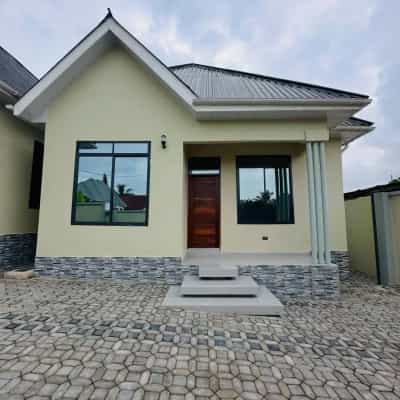 2 Bedrooms House for Rent in Kinyerezi, Dar Es Salaam