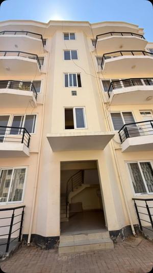 Apartment ya vyumba vitatu inapangishwa Medeli, Dodoma Apartment ya vyumba vitatu inapangishwa Medeli, Dodoma