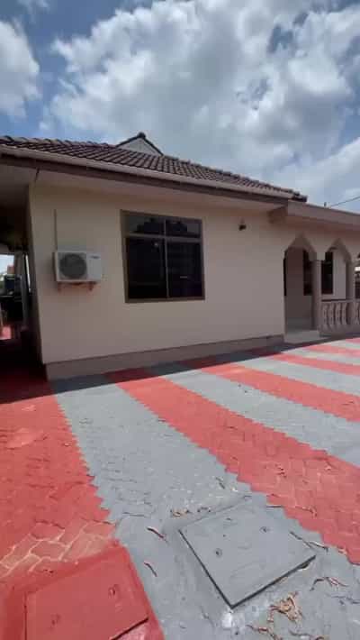 3 Bedrooms House for Rent in Mbezi Beach, Dar Es Salaam