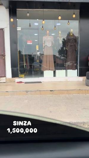 Duka linapangishwa Sinza, Dar Es Salaam