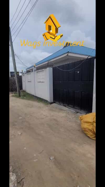 Nyumba (Furnished) ya vyumba vitatu inauzwa Sinza Palestina, Dar Es Salaam (300 sqm)