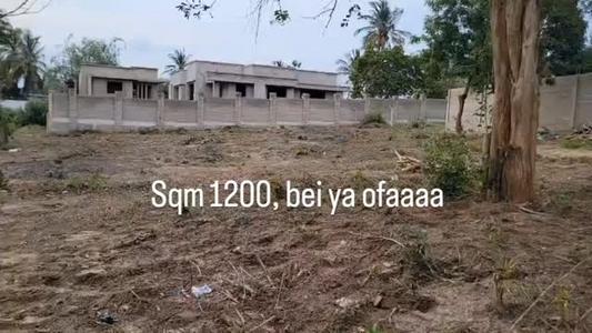 Kiwanja kinauzwa Madale, Dar Es Salaam sqm 1200