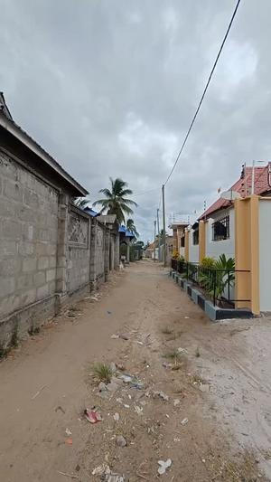 Kiwanja kinauzwa Chanika Kwa Chikira, Dar Es Salaam (392 sqm)