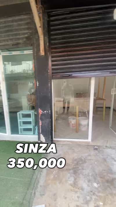 Duka linapangishwa Sinza, Dar Es Salaam