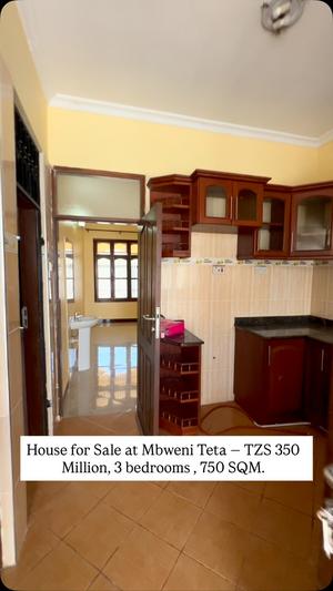 Nyumba ya vyumba vitatu inauzwa Mbweni Teta, Dar Es Salaam