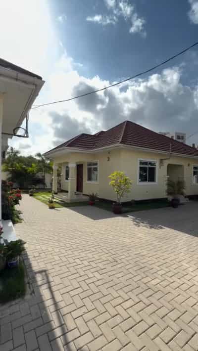 Apartment ya vyumba viwili inapangishwa Mbezi Beach, Dar Es Salaam Apartment ya vyumba viwili inapangishwa Mbezi Beach, Dar Es Salaam