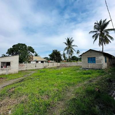 Kiwanja kinauzwa Ulongoni B, Dar Es Salaam (700 sqm) Kiwanja kinauzwa Ulongoni B, Dar Es Salaam (700 sqm)