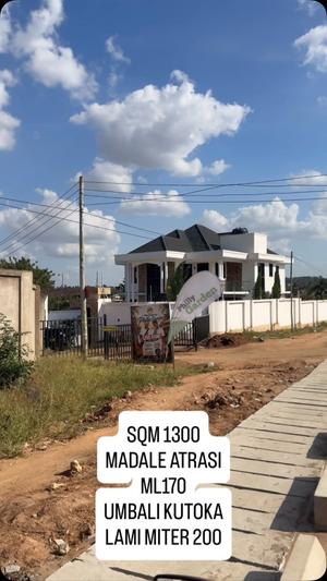 Kiwanja (Residential/Commercial) kinauzwa Madale Atrasi, Dar Es Salaam (1300 sqm)