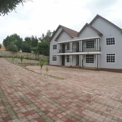 Nyumba ya vyumba viwili inapangishwa Ngaramtoni Kilimamoto, Arusha