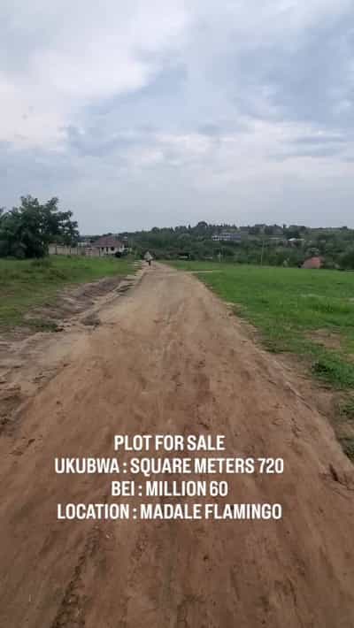 Kiwanja kinauzwa Madale Flamingo, Dar Es Salaam sqm 720