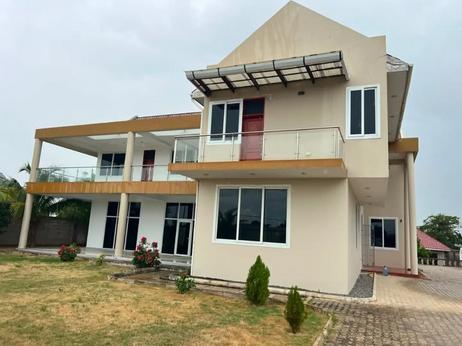 Nyumba ya vyumba vitano inauzwa Mbweni Mpiji, Dar Es Salaam (1496 sqm) Nyumba ya vyumba vitano inauzwa Mbweni Mpiji, Dar Es Salaam (1496 sqm)