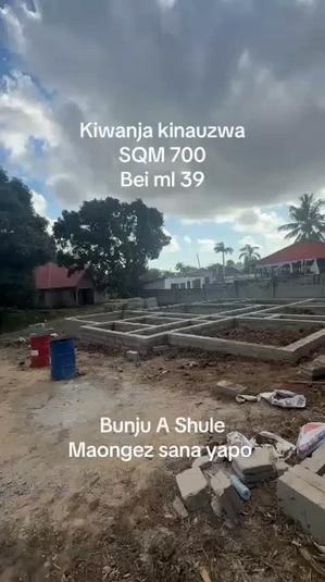 Kiwanja kinauzwa Bunju A Shule, Dar Es Salaam (700 sqm) Kiwanja kinauzwa Bunju A Shule, Dar Es Salaam (700 sqm)