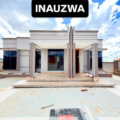 Nyumba ya vyumba vinne inauzwa Mkalama, Morogoro (614 sqm)