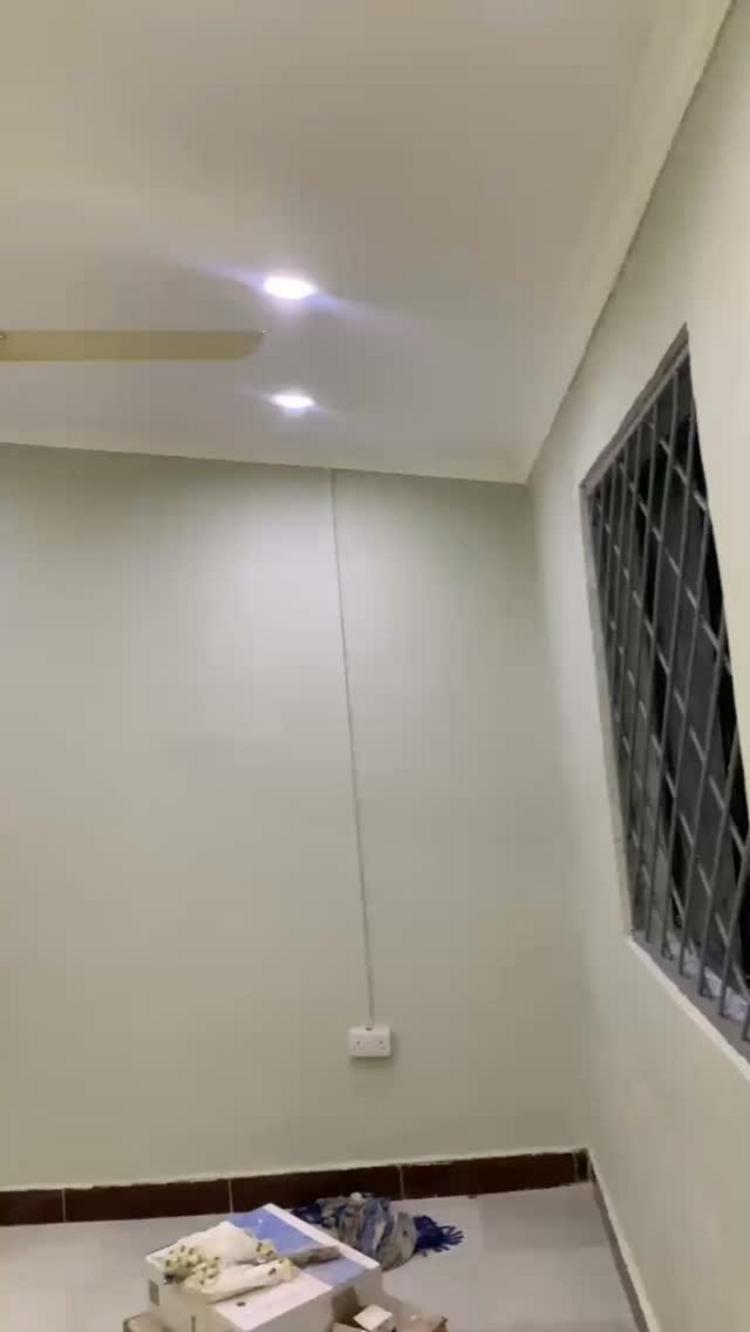 media -1 media -1