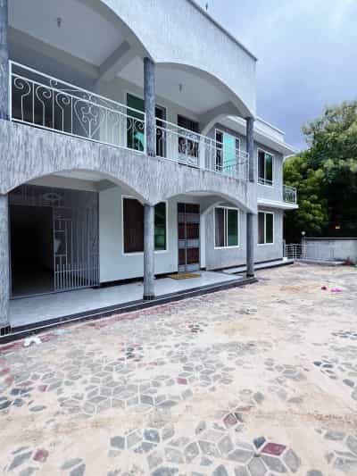 Apartment ya vyumba vitatu inapangishwa Changanyikeni UDSM, Dar Es Salaam