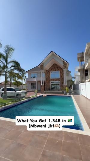 Nyumba ya vyumba vitano inauzwa Mbweni JKT, Dar Es Salaam (1300 sqm) Nyumba ya vyumba vitano inauzwa Mbweni JKT, Dar Es Salaam (1300 sqm)