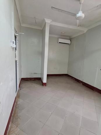 Ofisi inapangishwa Mlimani City, Dar Es Salaam (35 sqm) Ofisi inapangishwa Mlimani City, Dar Es Salaam (35 sqm)