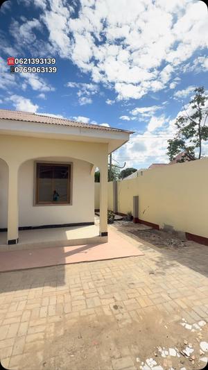Nyumba ya vyumba vitatu inapangishwa Kigamboni Darajani, Dar Es Salaam Nyumba ya vyumba vitatu inapangishwa Kigamboni Darajani, Dar Es Salaam