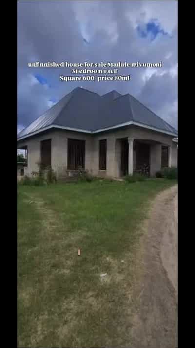 Nyumba ya vyumba vitatu inauzwa Madale Mivumoni, Dar Es Salaam (600 sqm) Nyumba ya vyumba vitatu inauzwa Madale Mivumoni, Dar Es Salaam (600 sqm)